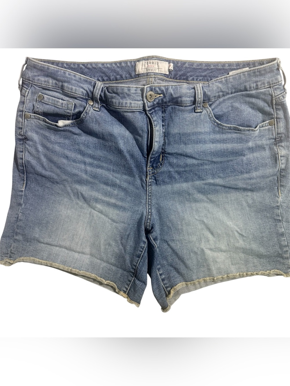 Torrid Denim Shorts Womens 18 Blue Mid Rise Stretch Raw Hem Casual
